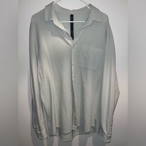 lululemon athletica Men's Light Gray Casual Button-Down Shirt